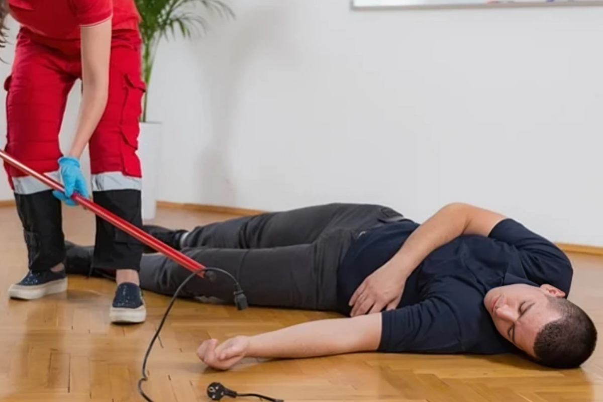 First aid for electrocution
